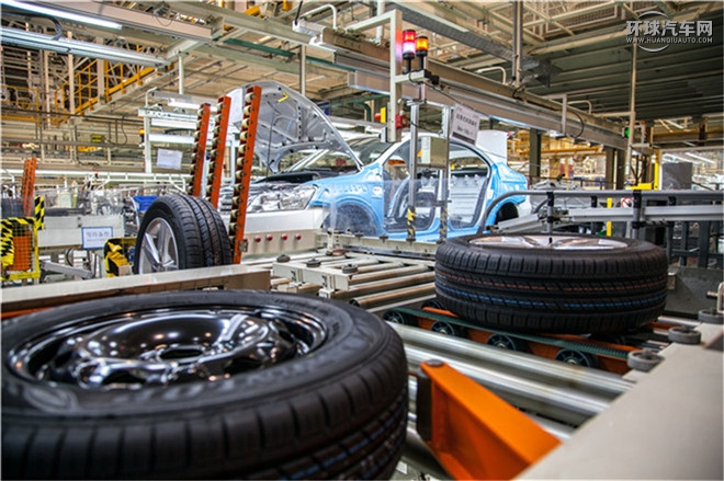 2015款 2.0TSI DSG至尊版