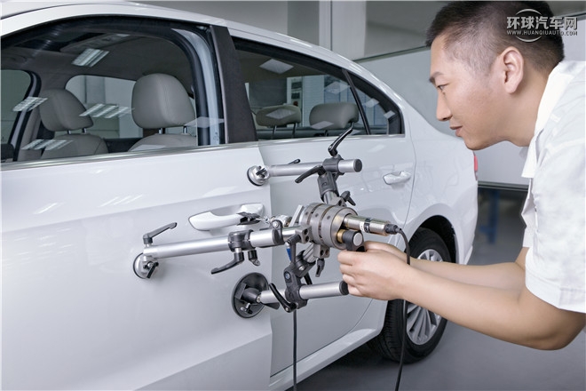 2015款 2.0TSI DSG至尊版