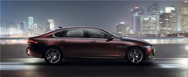 2016款 XF 2.0T 兩驅(qū)R-Sport運(yùn)動(dòng)版