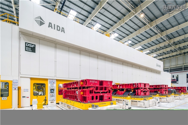 2016款 XF 2.0T 兩驅風華版