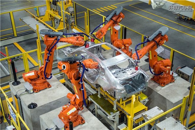 2016款 XF 2.0T 兩驅風華版