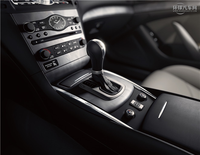 英菲尼迪Q60/3.7L