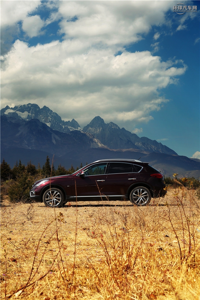 英菲尼迪（進口）/英菲尼迪QX50/2.5L 四驅尊雅版