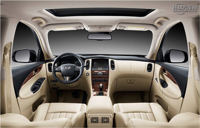 英菲尼迪（進口）/英菲尼迪QX50/2.5L 四驅尊雅版