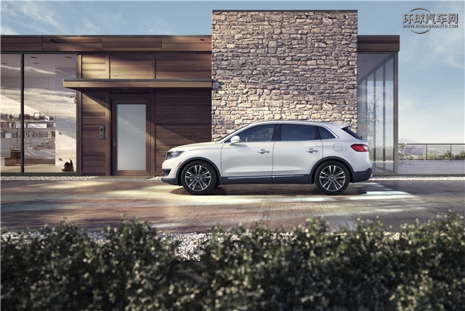 2015款 2.0T 兩驅尊享版