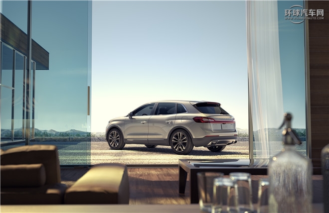 2015款 2.0T 兩驅尊享版