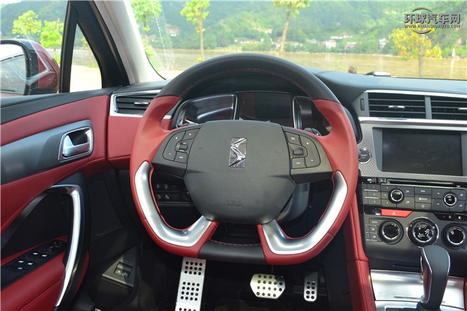 2016款 1.8T 自動(dòng)尊享版THP200