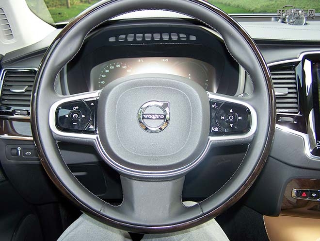 2016款 E驅(qū)混動 2.0T T8 榮譽