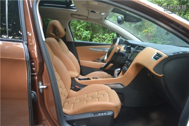 2016款 1.8T 尊享版THP200