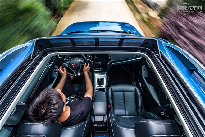 2016款 2.0T 四驅互聯(lián)網(wǎng)智尊版