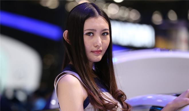 吐槽那些年車模們的雷人造型