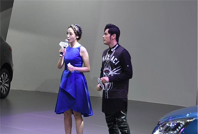 引爆成都車展的明星們