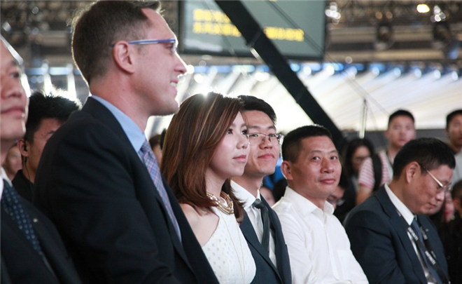 引爆成都車展的明星們