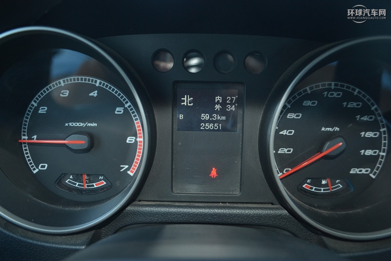 2014款 2.4L 手動征途版