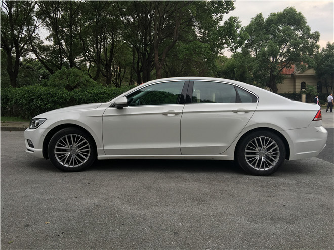 2017款凌渡330TSI DSG