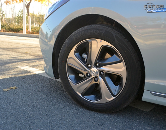 2016款 2.0L hybrid HS領先型