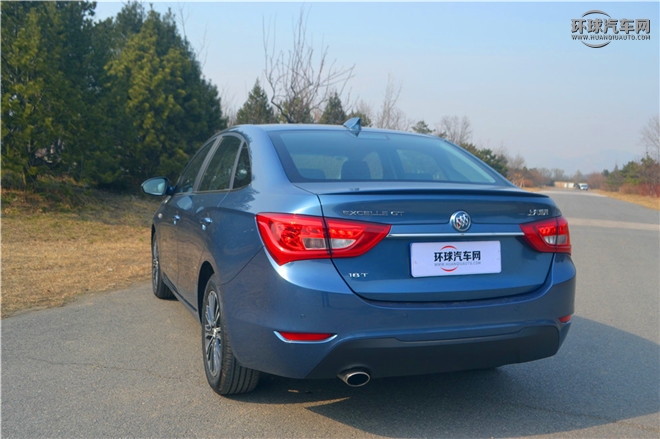 2016款 18T 雙離合運(yùn)動(dòng)旗艦型