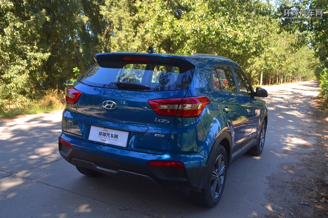 2015款 2.0L 自動(dòng)四驅(qū)尊貴型DLX