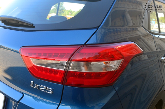 2015款 2.0L 自動四驅尊貴型DLX