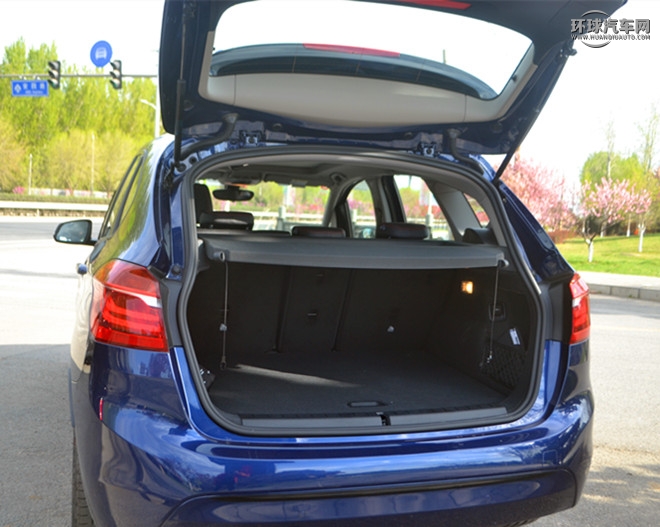 2016款 218i 運(yùn)動(dòng)設(shè)計(jì)套裝