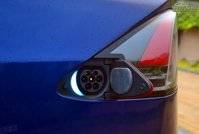 2016款 MODEL X P90D Signature Red