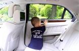 你以為的安全，正將孩子置于死地——別將孩子單獨留在車內(nèi)！