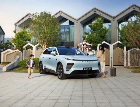 未來(lái)出行首選，星紀(jì)元 ET——暢享星際穿越式旅程