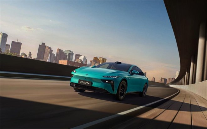 從四驅到香氛，東風奕派eπ007+“全系標