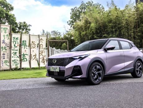 把春天裝進后備箱，和傳祺GS3影速一起赴一場花海之約！