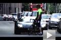 杠上了 Aventador與自行車倫敦街頭對峙